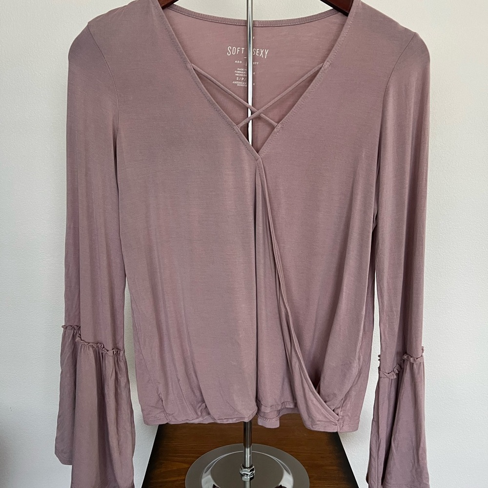 American Eagle Soft&Sexy Blush top with Bell sleeves
